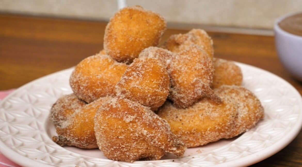 Bolinho de chuva tradicional da vovó