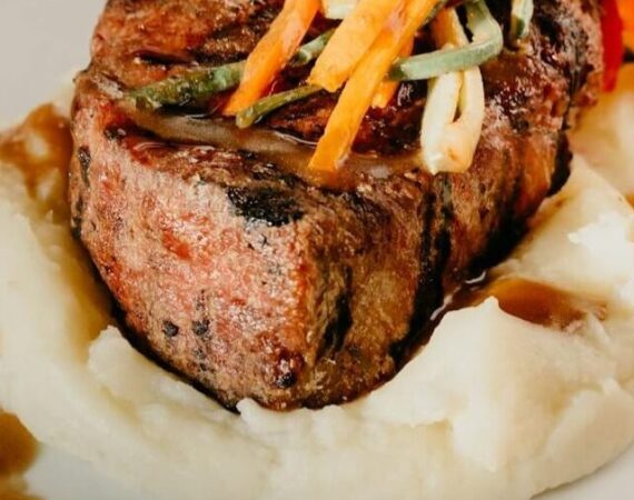 Carne com Creme de Batata