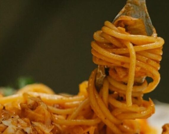macarrão com atum